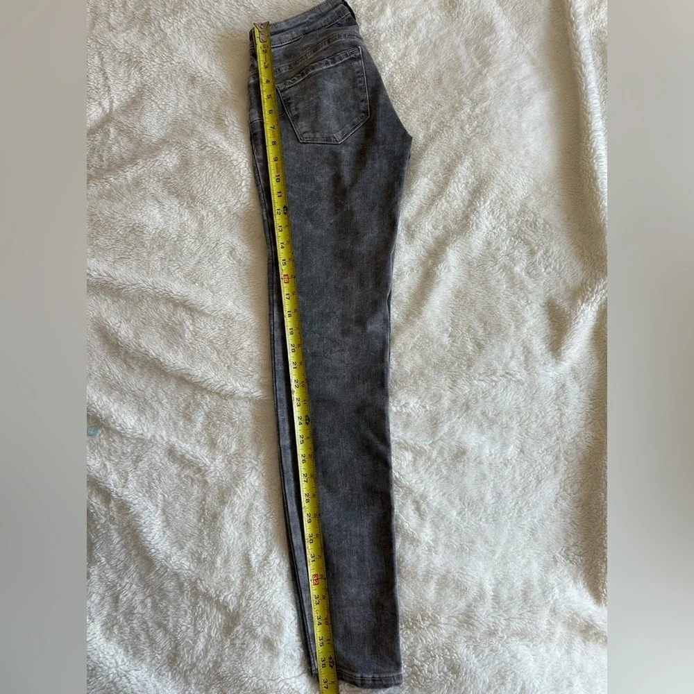 Mango Limited Kim grey skinny jeans size US 2, medium waist